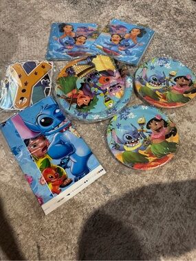 Disney Lilo & Stitch Blue Yellow Party Plates & Napkins